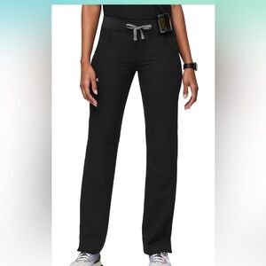 Kade Cargo Figs Scrub Pants